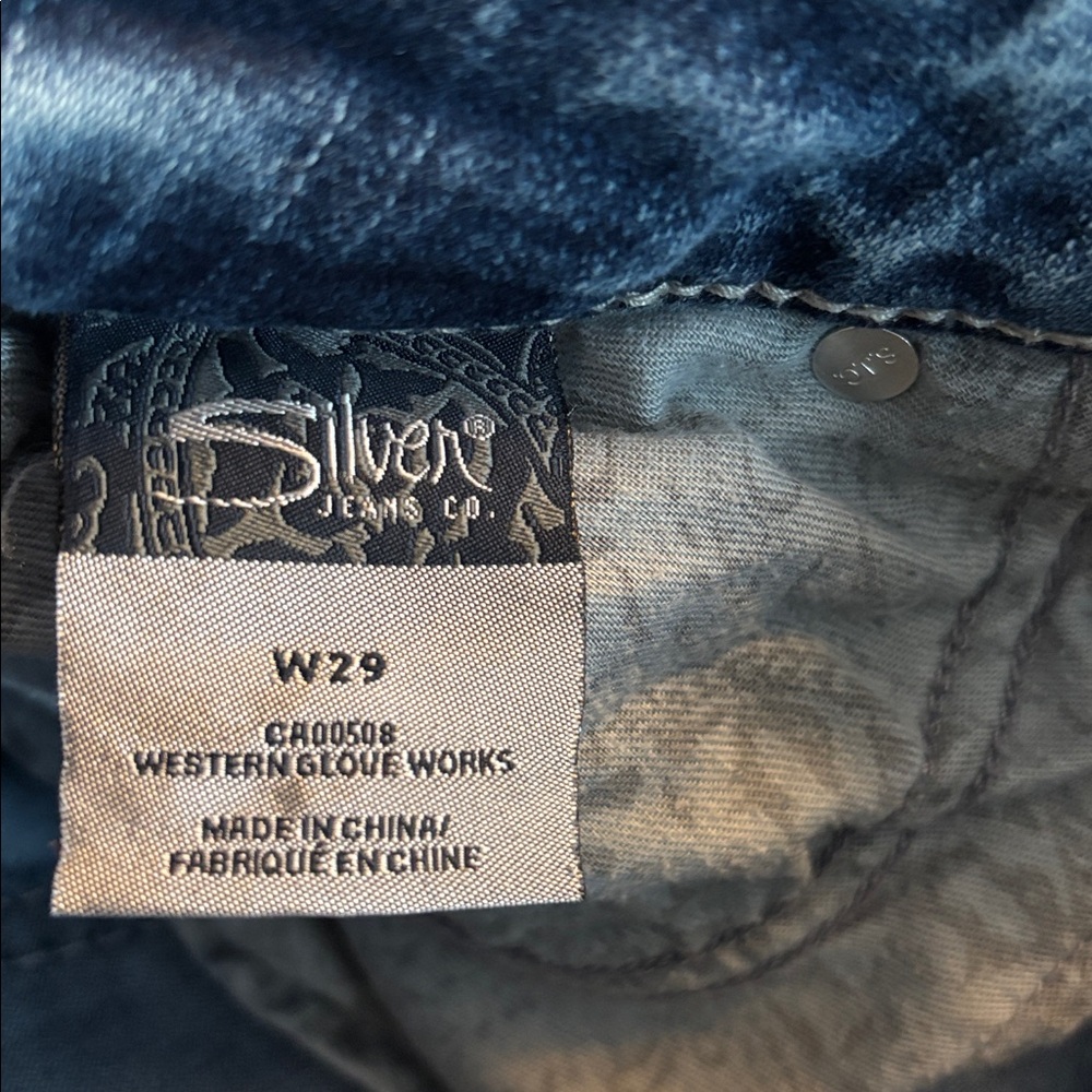 Silver Womens Aiko Capri Jeans Size 29 Light Wash Low Rise 22" Inseam - Picture 7 of 8